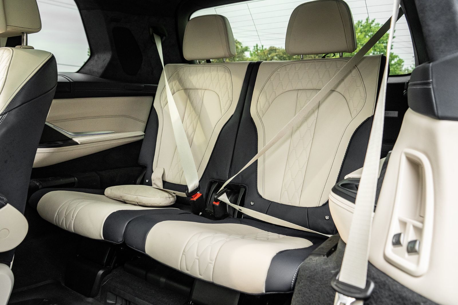 2021 BMW X7 ALPINA XB7-47
