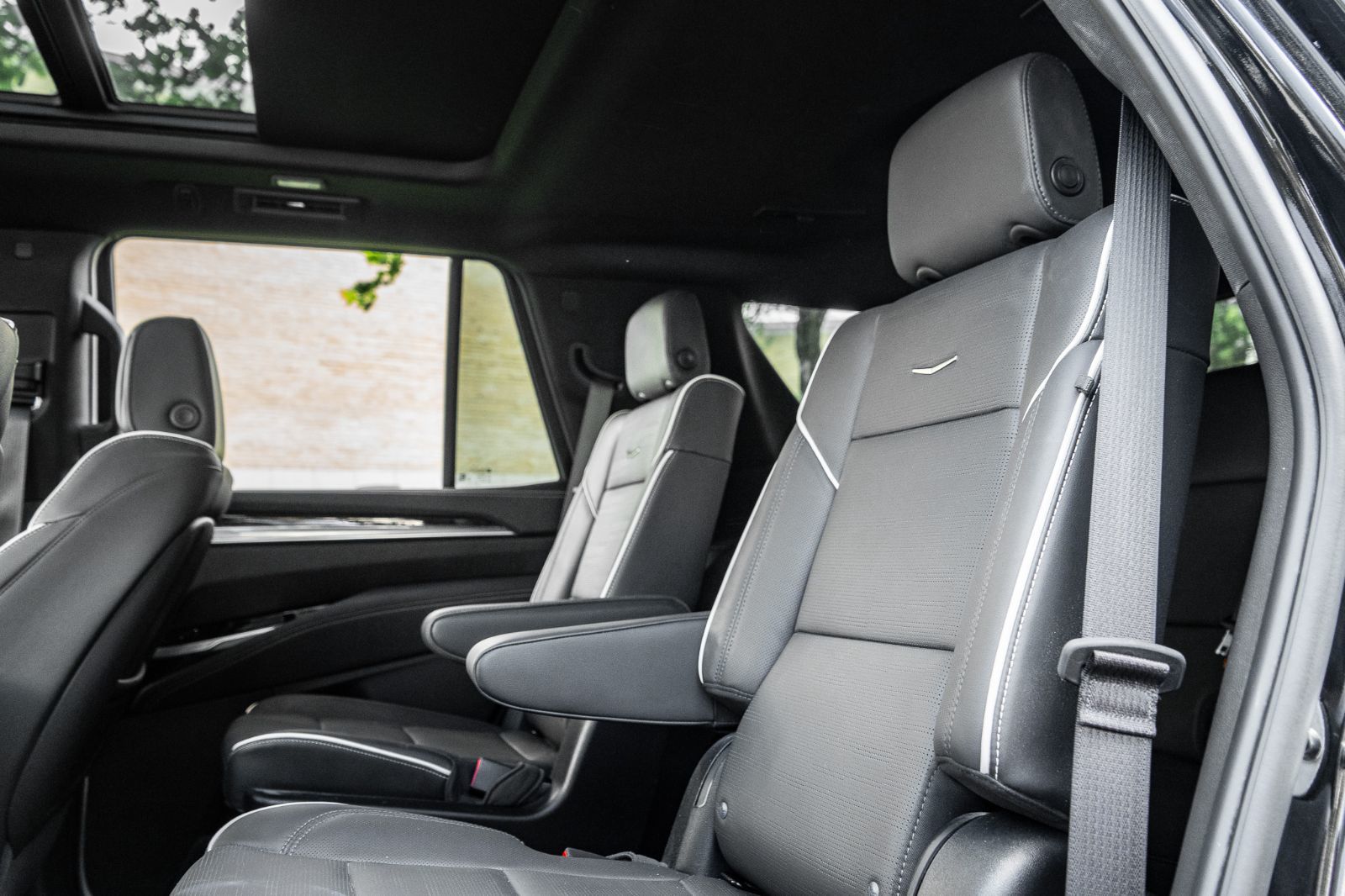 2025 Cadillac Escalade 4WD Premium Luxury-33