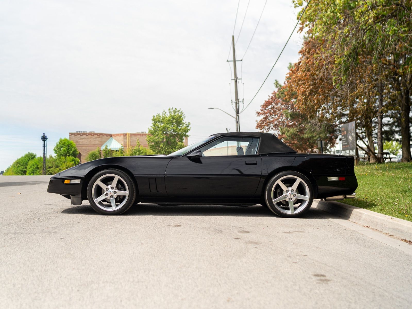 1986 Chevrolet Corvette Convertible-8