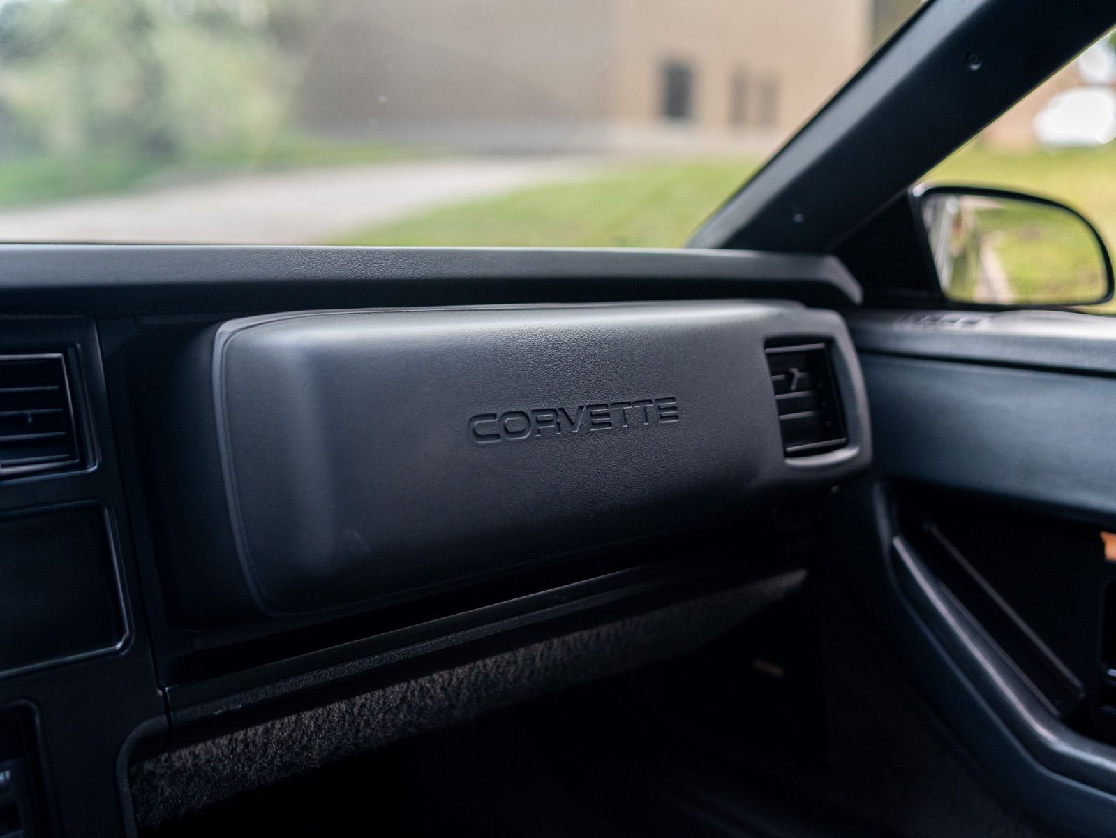 1986 Chevrolet Corvette Convertible-12