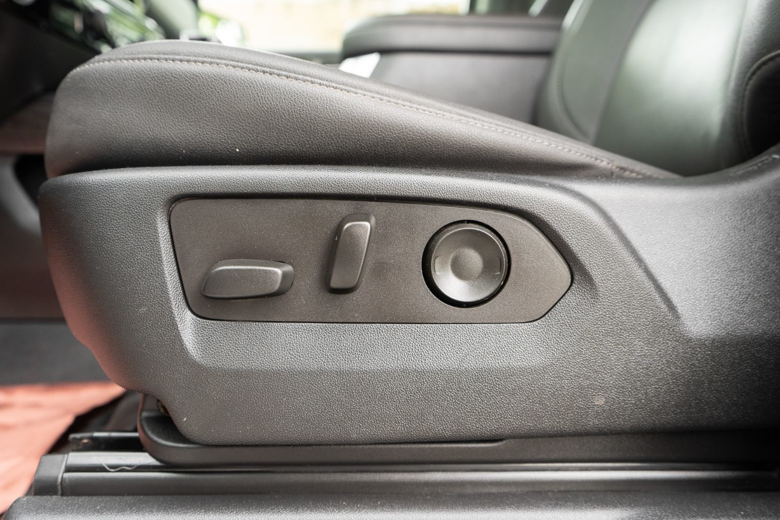 2022 Chevrolet Silverado 1500 LTZ-24