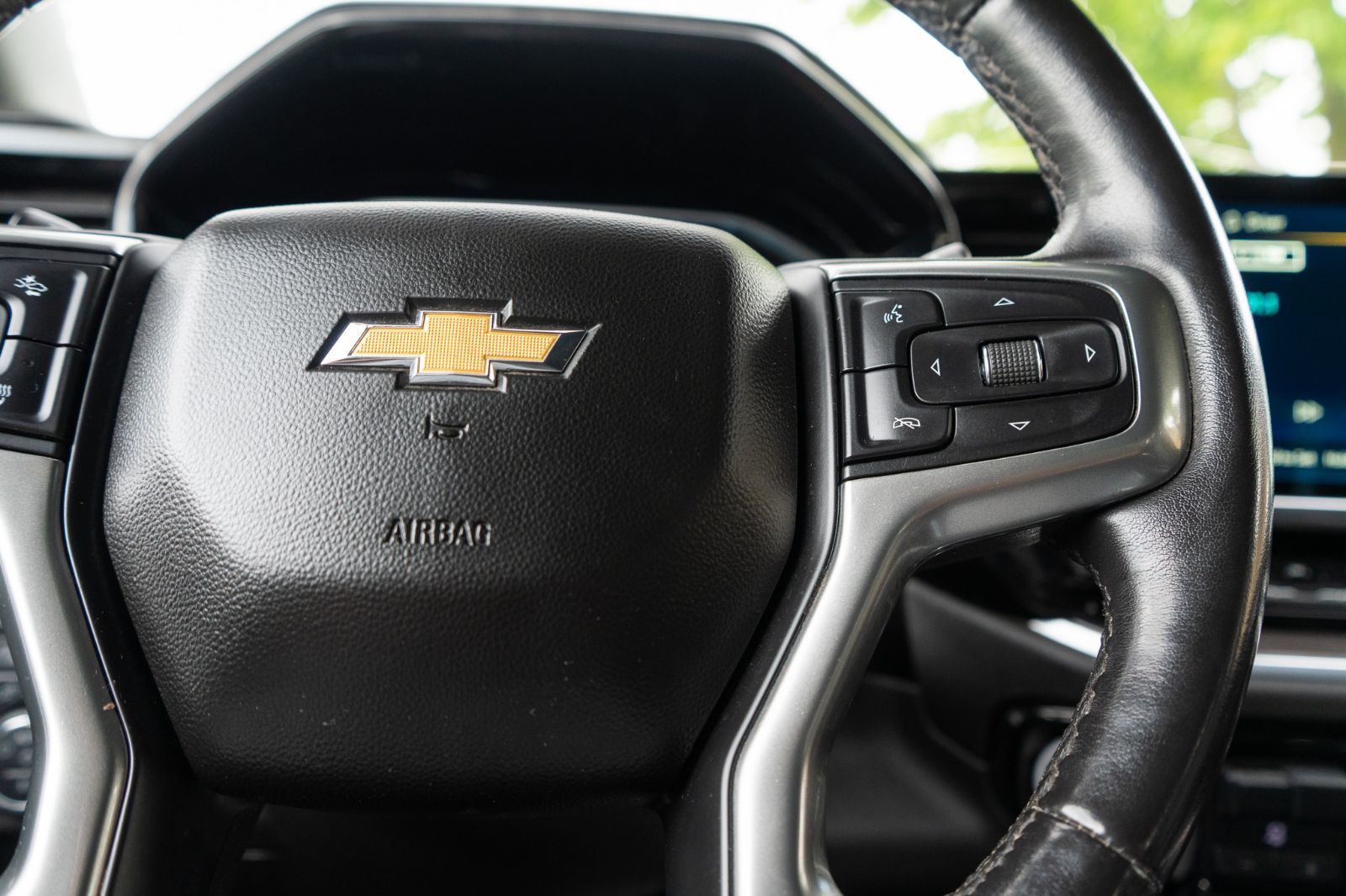 2022 Chevrolet Silverado 1500 LTZ-13