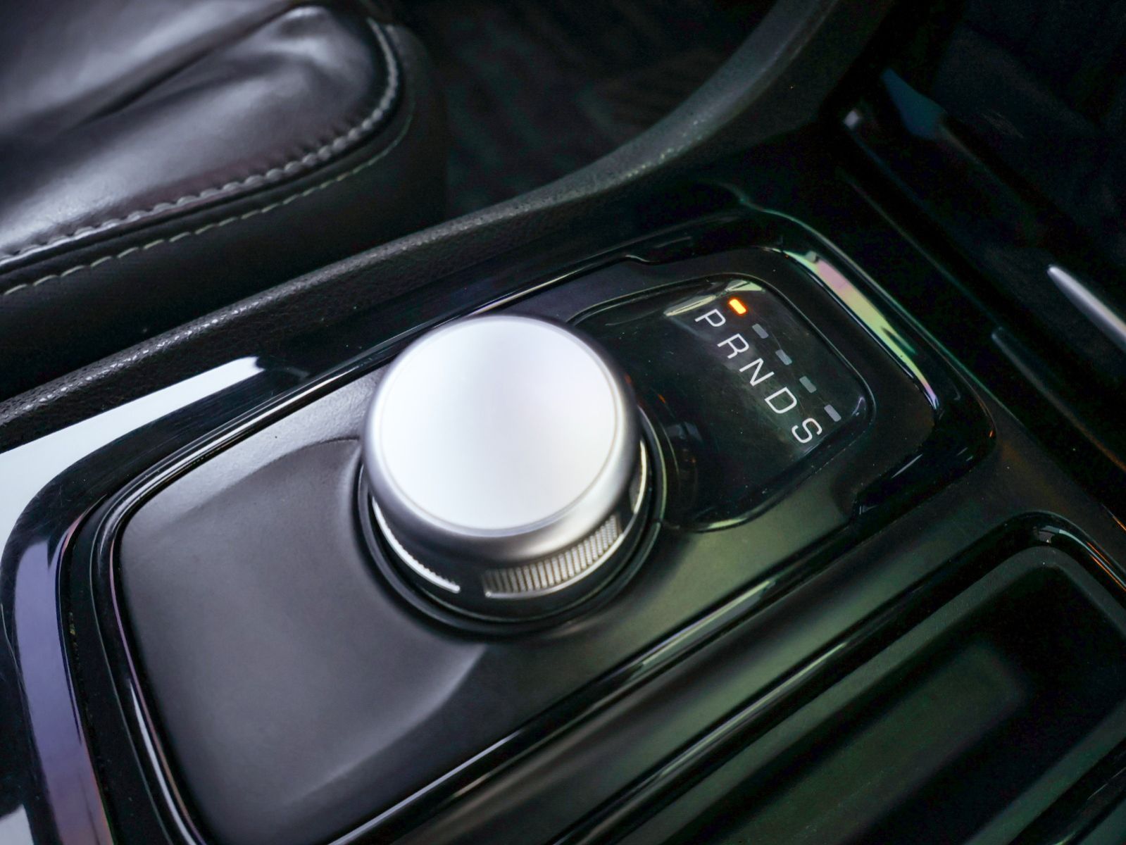 2017 Chrysler 300 S-12