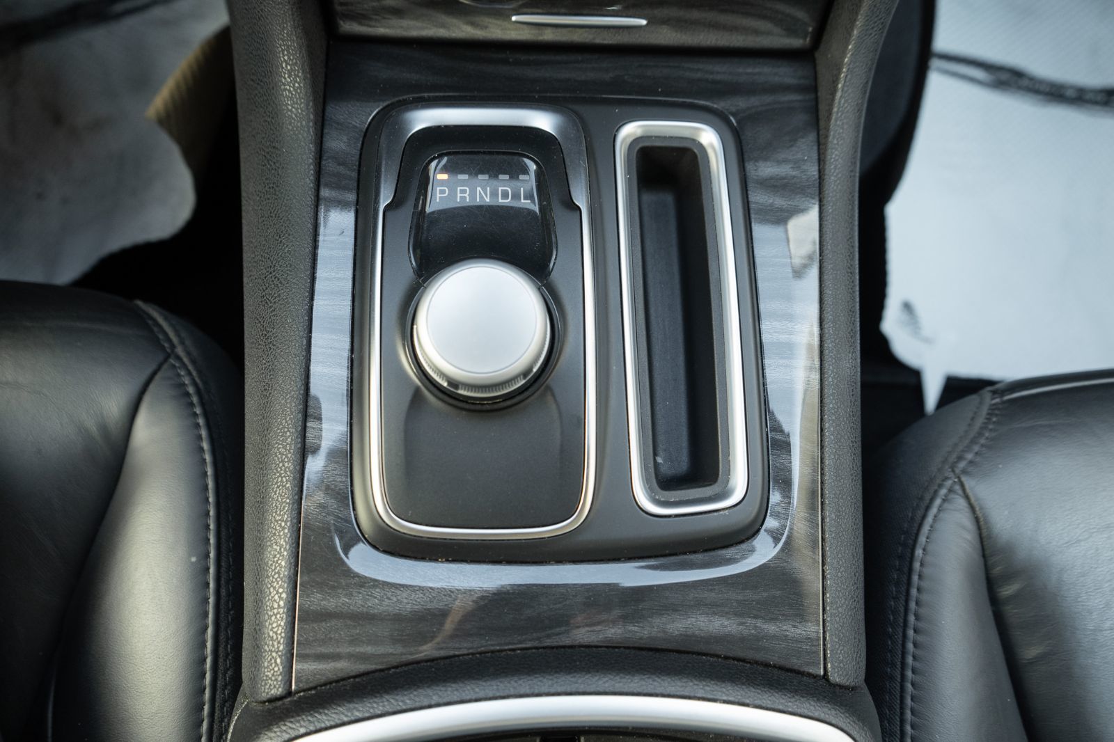 2022 Chrysler 300 Touring L AWD-15