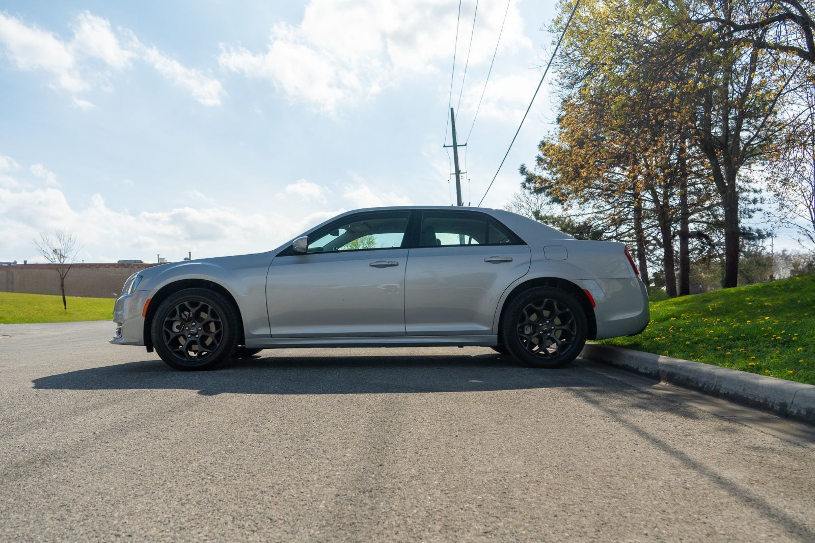 2022 Chrysler 300 Touring L AWD-4