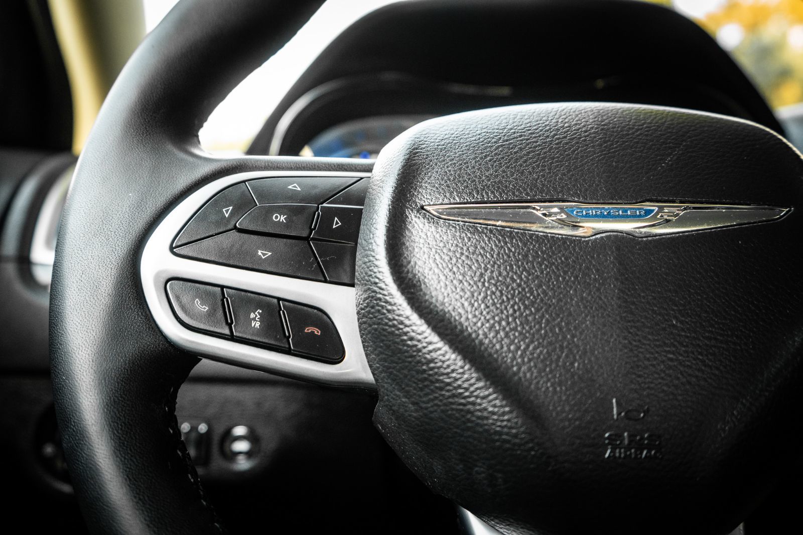 2022 Chrysler 300 Touring L-10