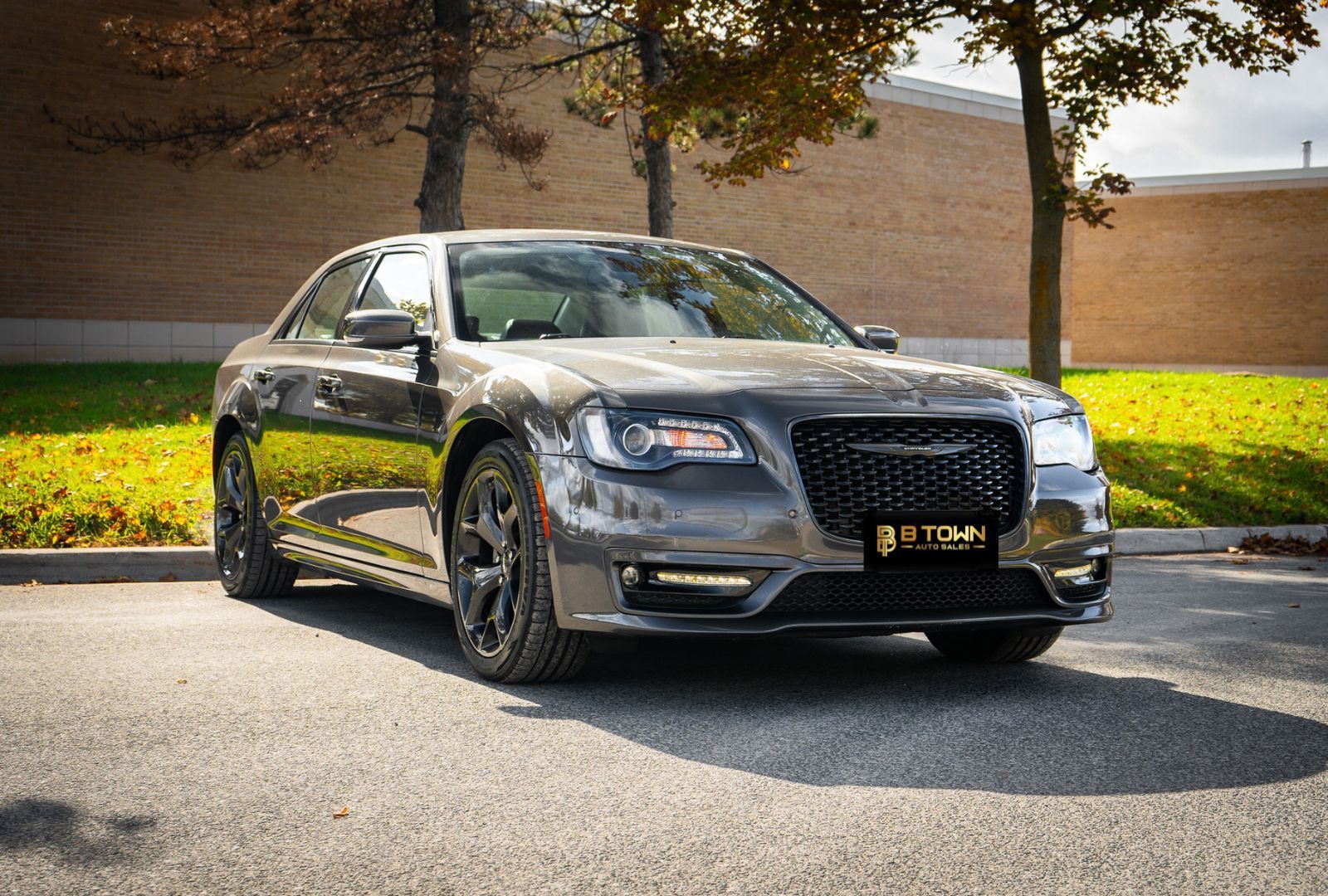 2022 Chrysler 300 Touring L-2