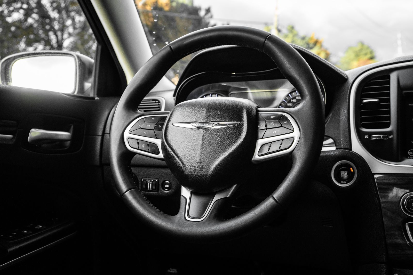 2022 Chrysler 300 Touring L-9