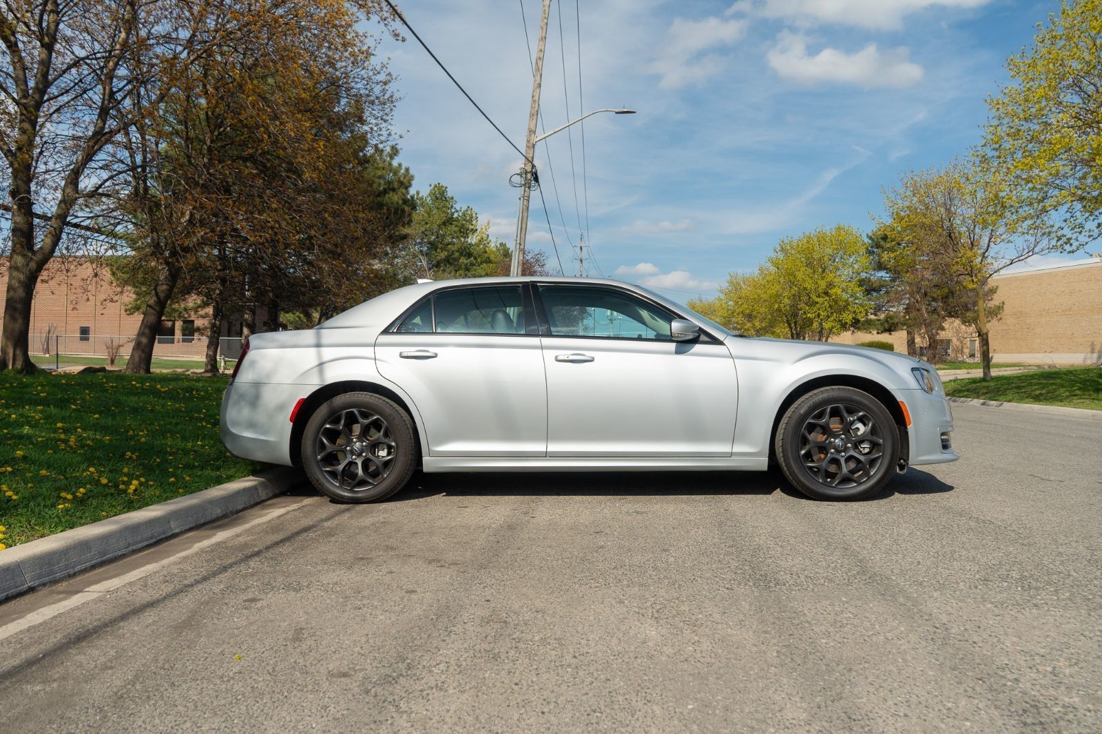 2022 Chrysler 300 Touring L-3