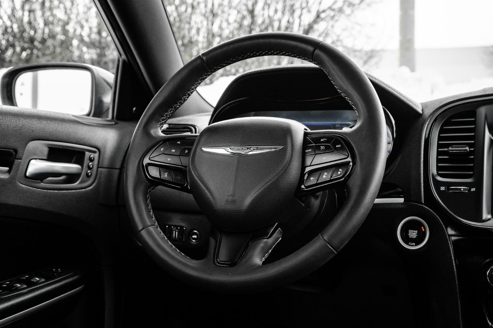 2023 Chrysler 300 S-10