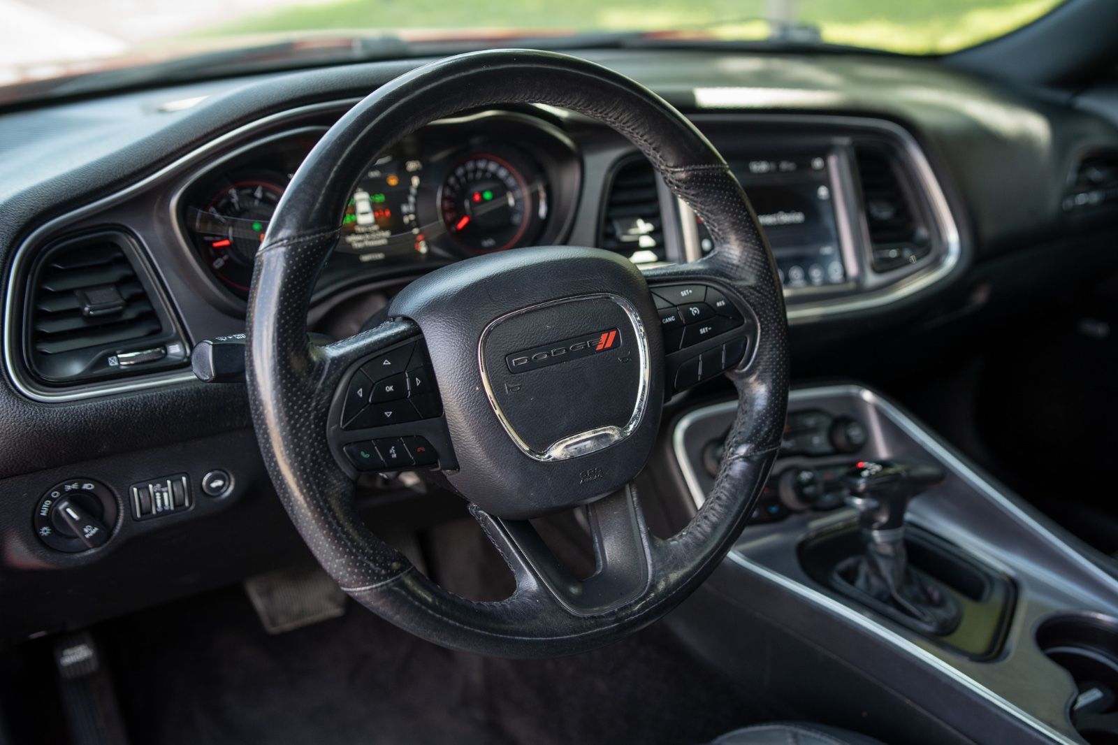 2017 Dodge Challenger SXT Plus-10
