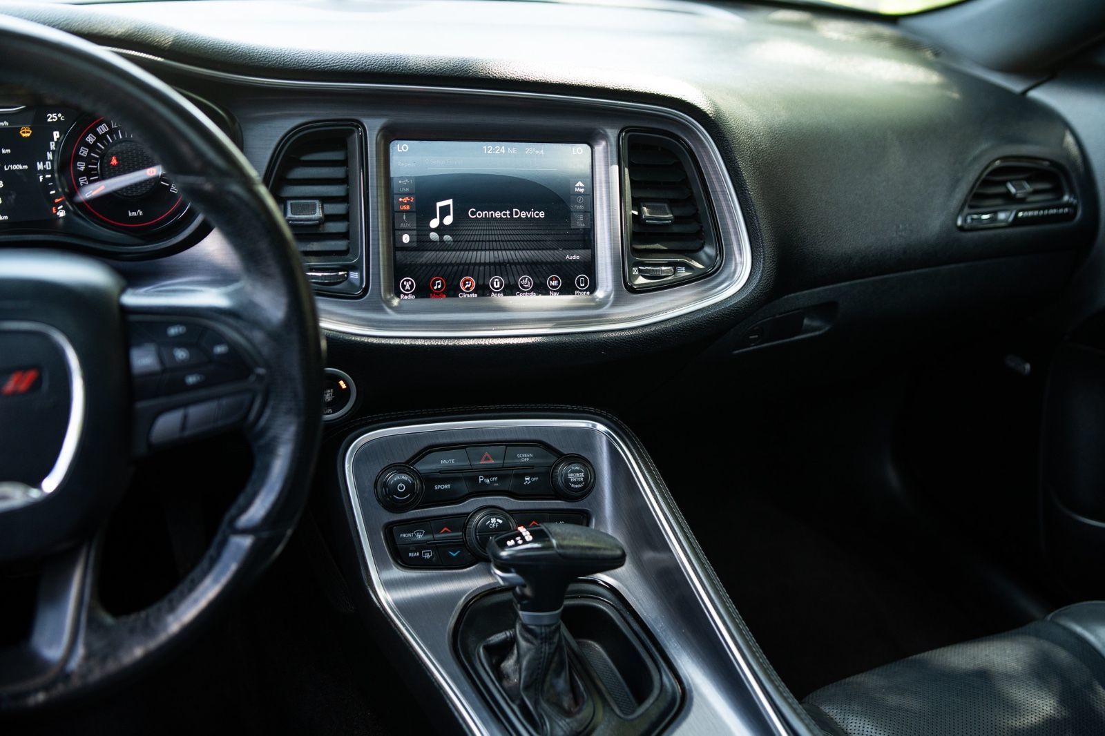 2017 Dodge Challenger SXT Plus-16