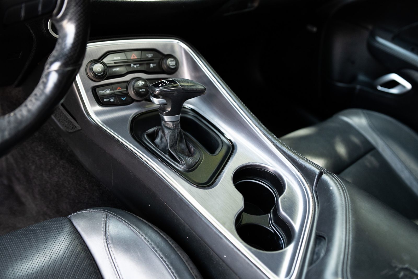 2017 Dodge Challenger SXT Plus-19