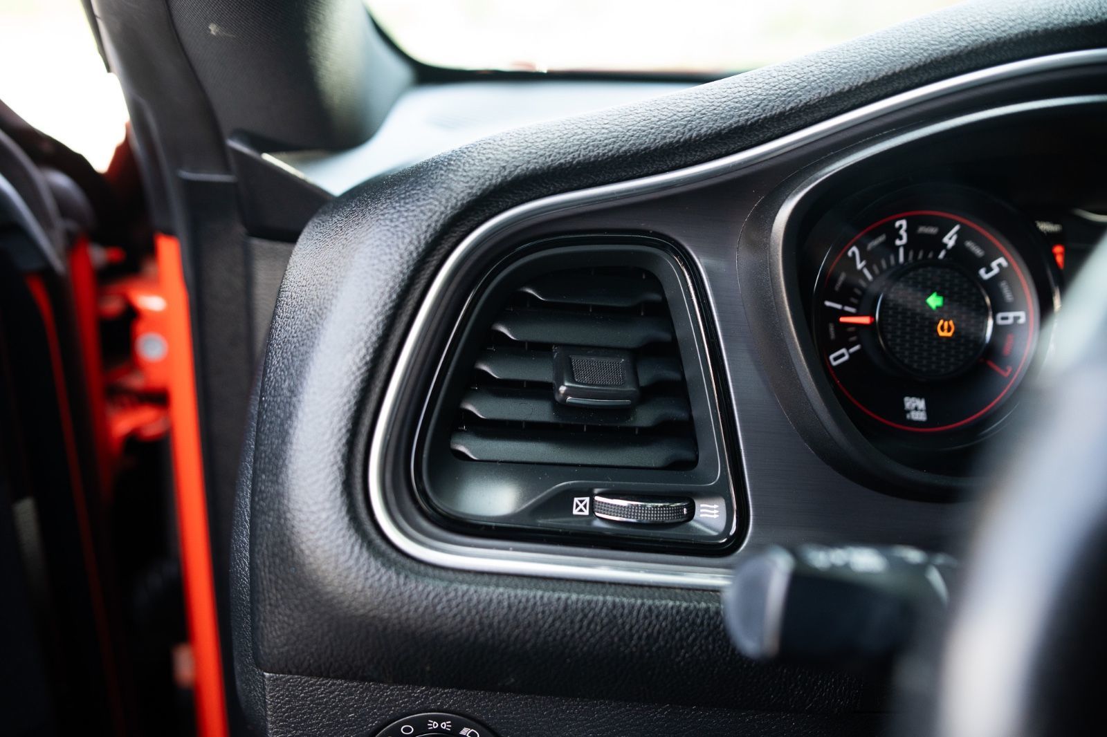 2017 Dodge Challenger SXT Plus-14