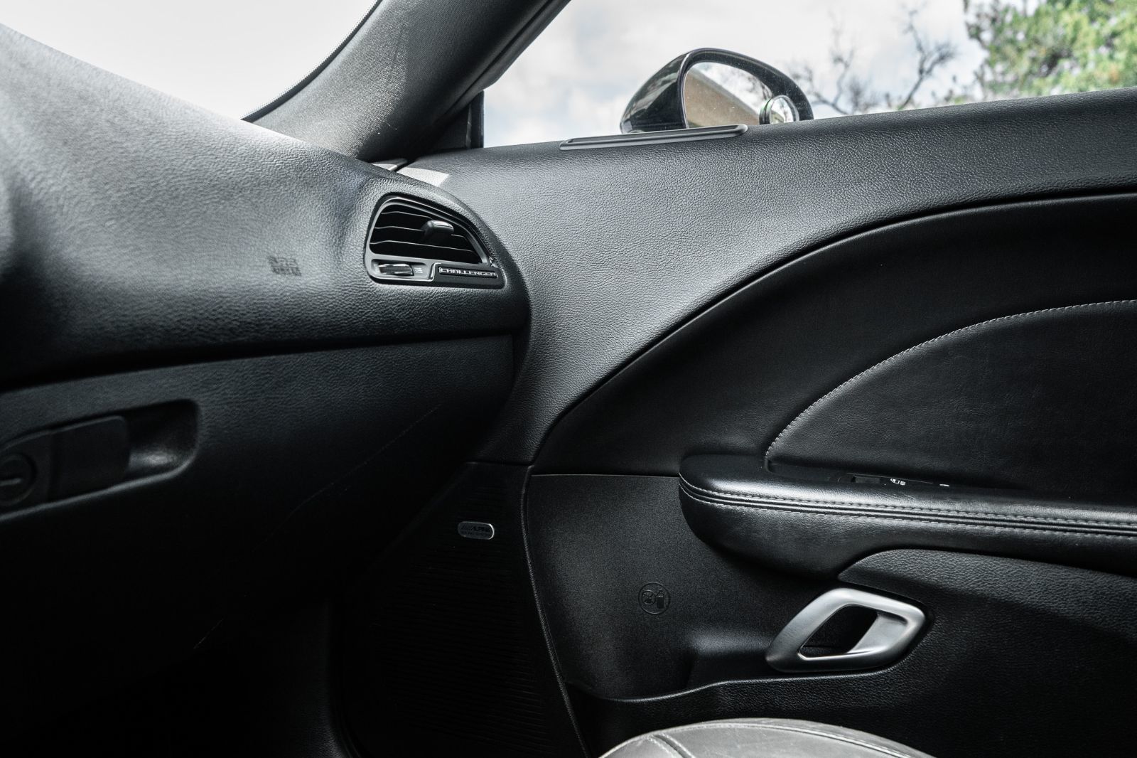 2018 Dodge Challenger SXT Plus-16