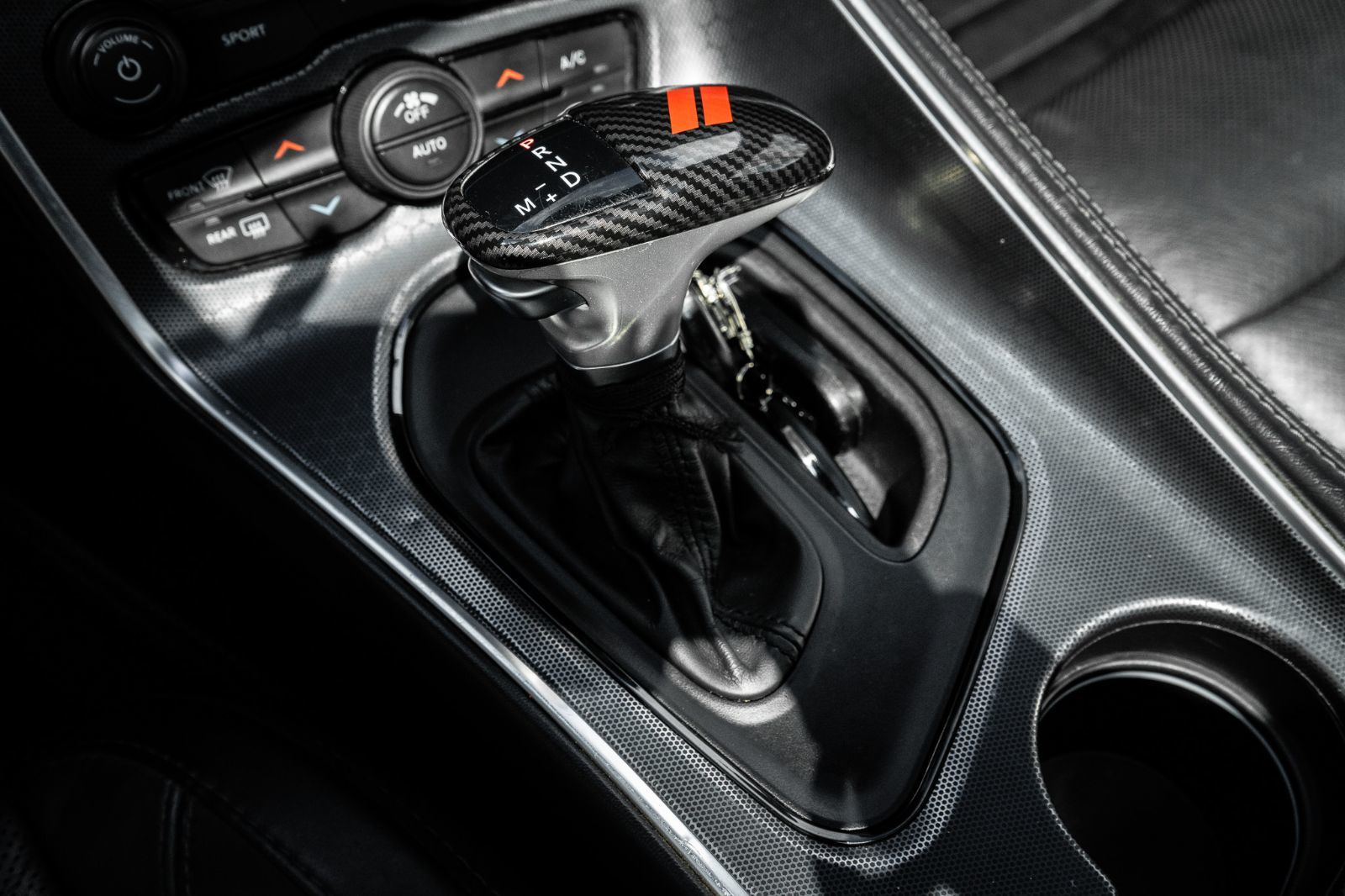 2018 Dodge Challenger SXT Plus-14