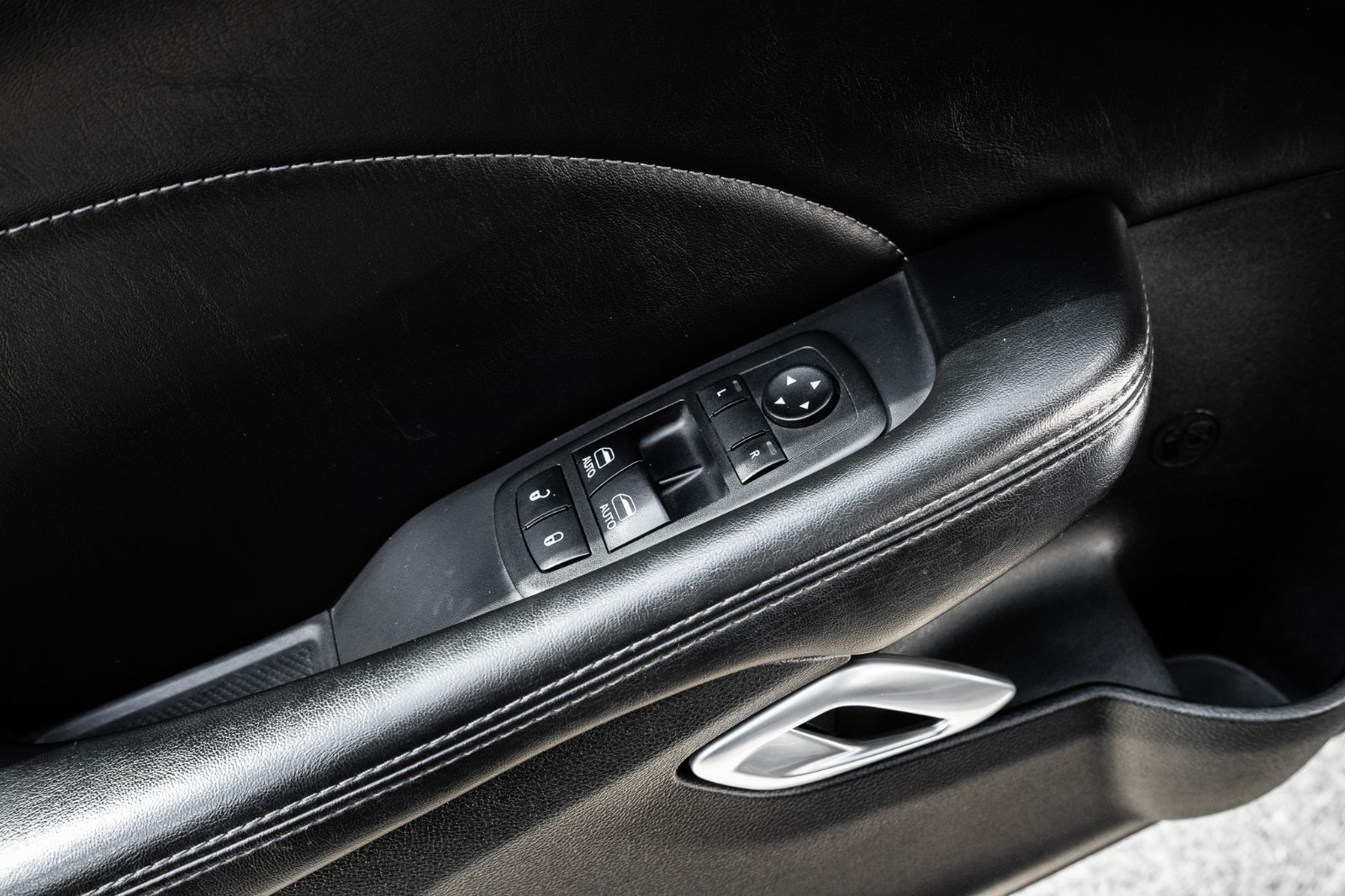 2018 Dodge Challenger SXT Plus-19