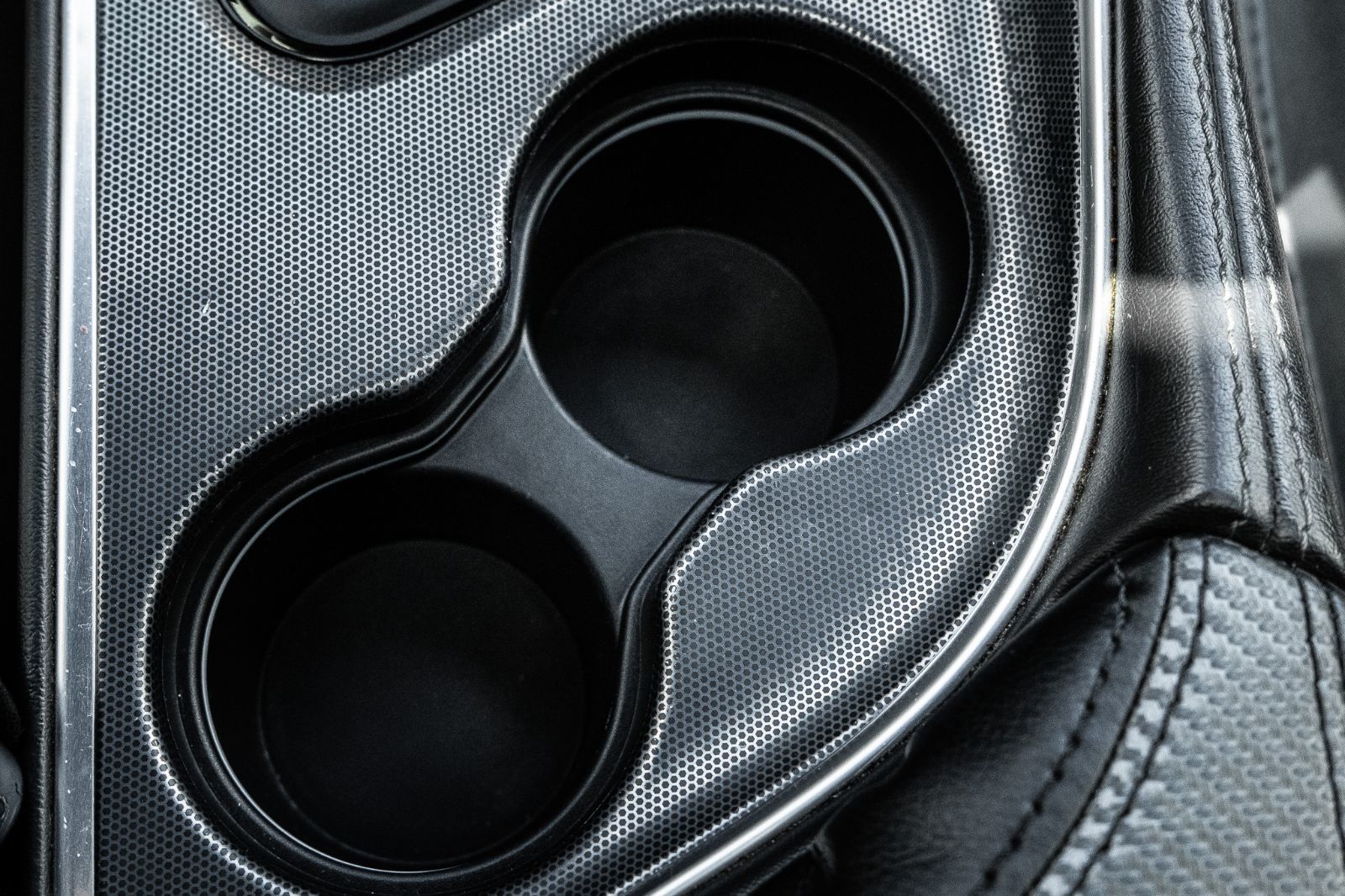 2018 Dodge Challenger SXT Plus-15