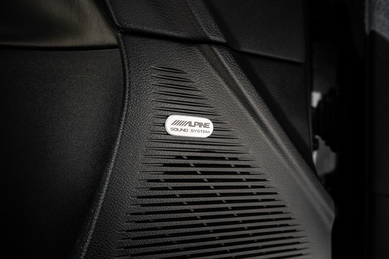 2018 Dodge Challenger SXT Plus-20