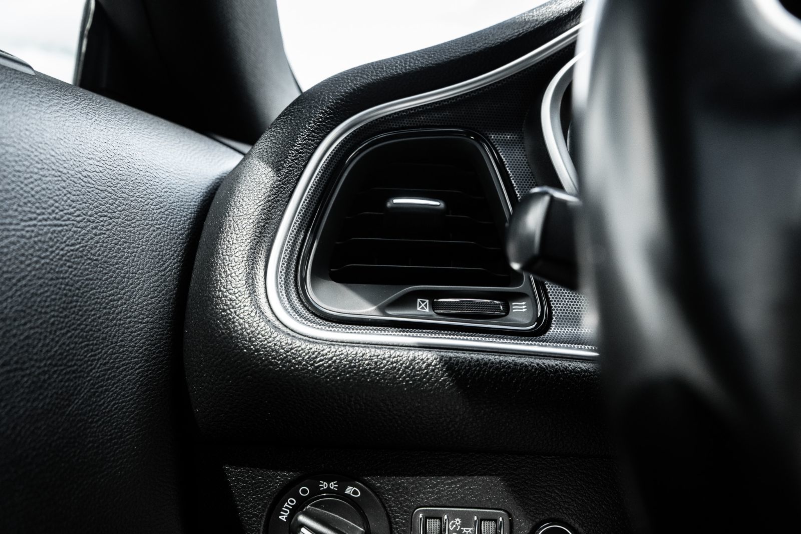 2018 Dodge Challenger SXT Plus-17