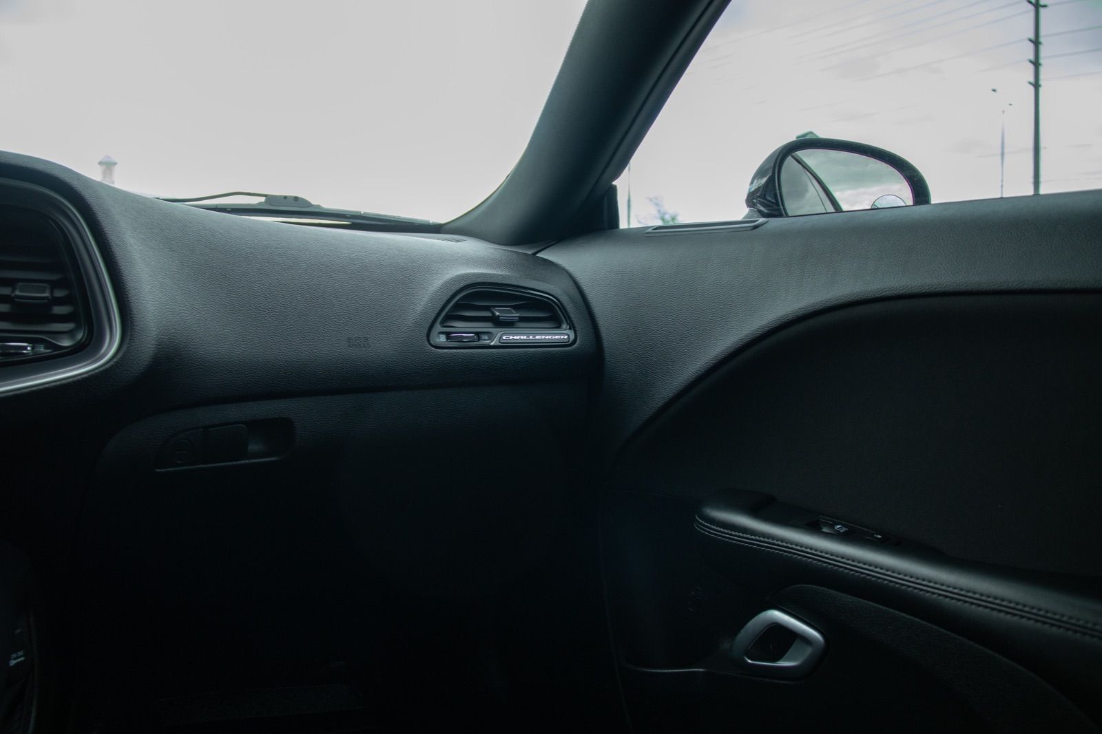 2021 Dodge Challenger SXT PLUS AWD-11