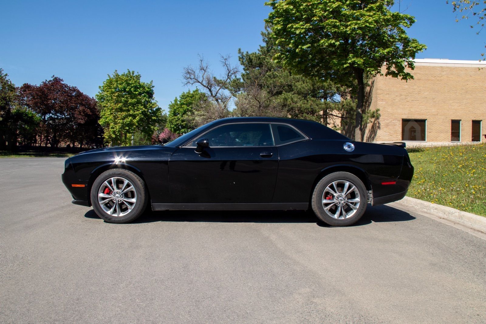 2021 Dodge Challenger SXT PLUS AWD-3