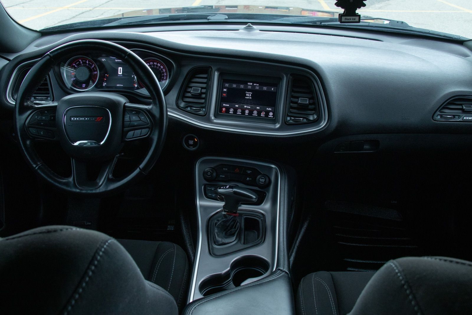 2021 Dodge Challenger SXT PLUS AWD-8