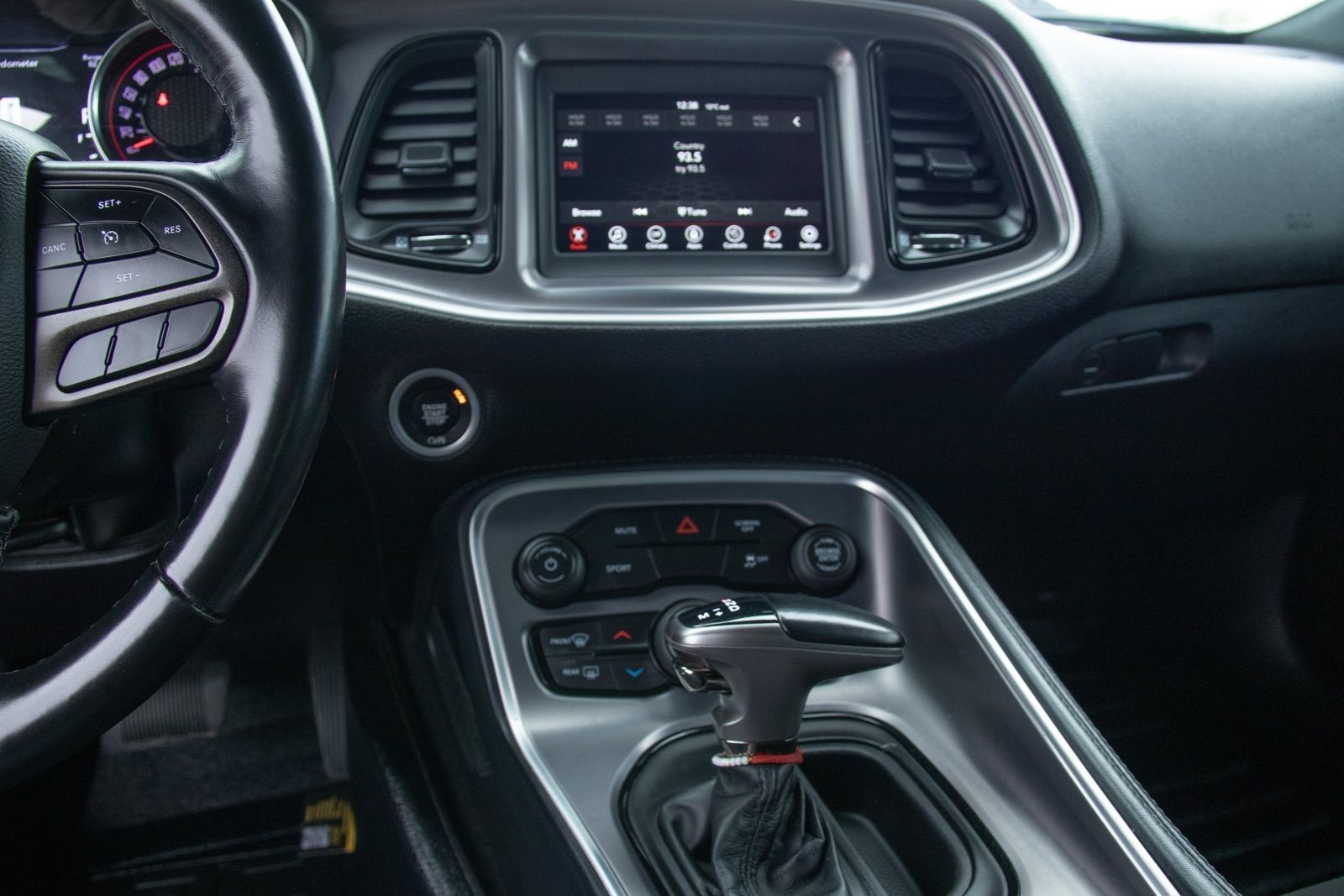 2021 Dodge Challenger SXT PLUS AWD-13