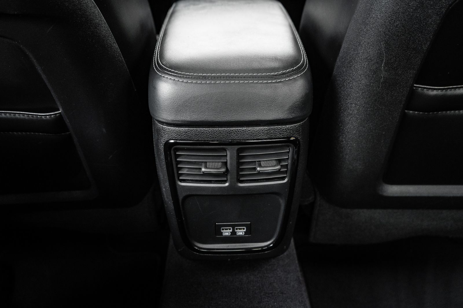 2023 Dodge Charger GT AWD-28