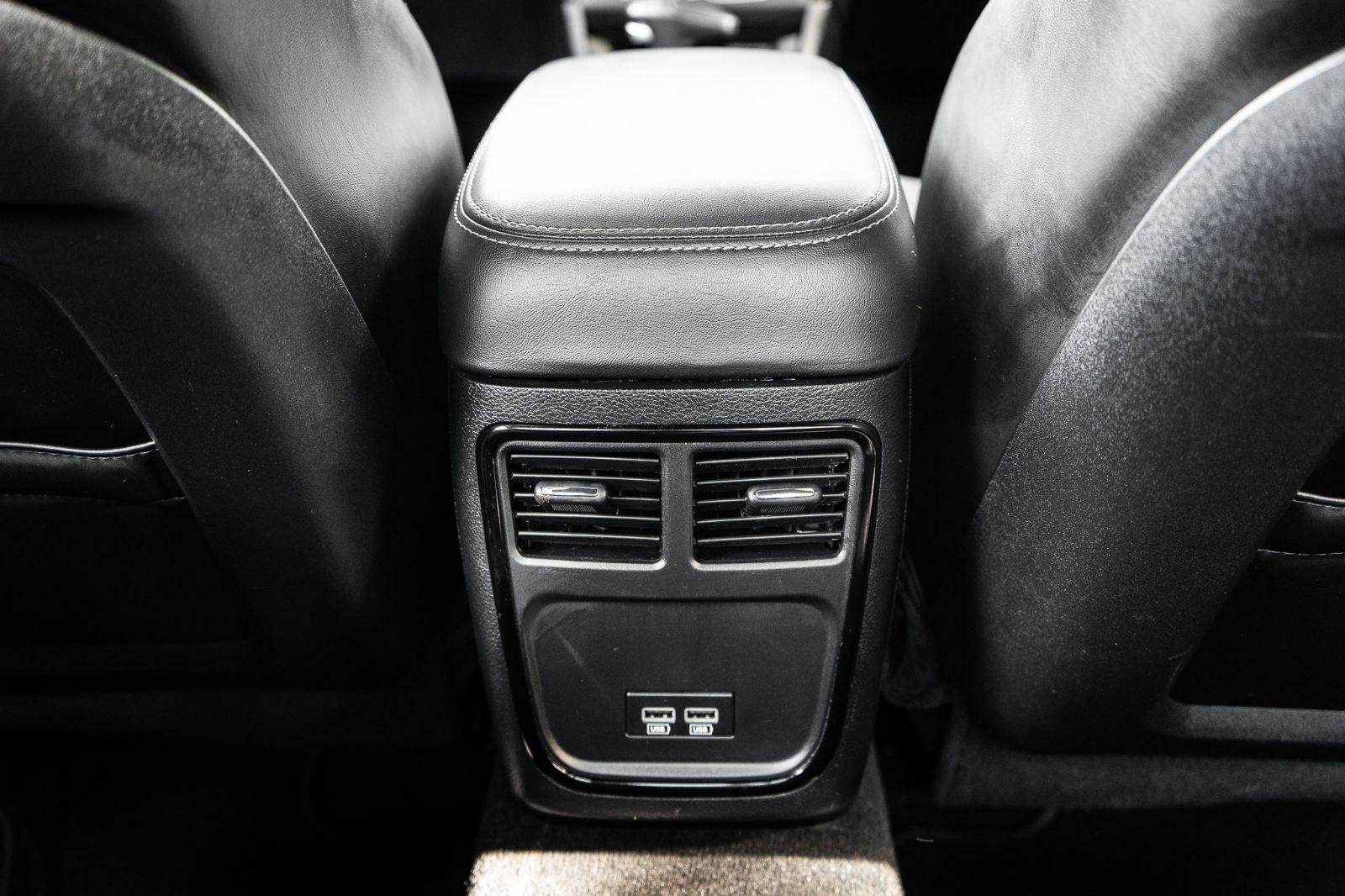 2023 Dodge Charger GT AWD-29