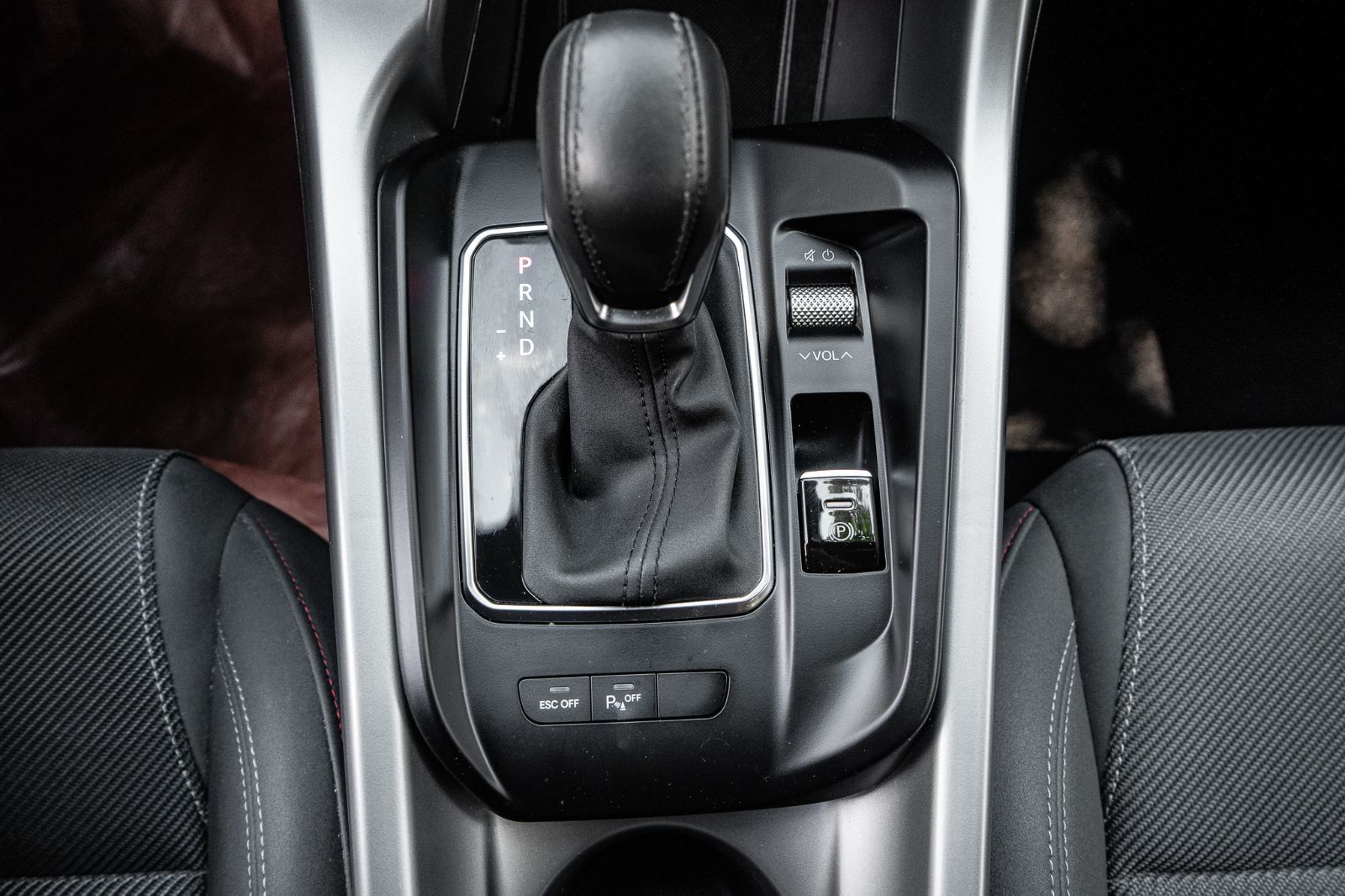 2024 Dodge HORNET R/T PLUS-12