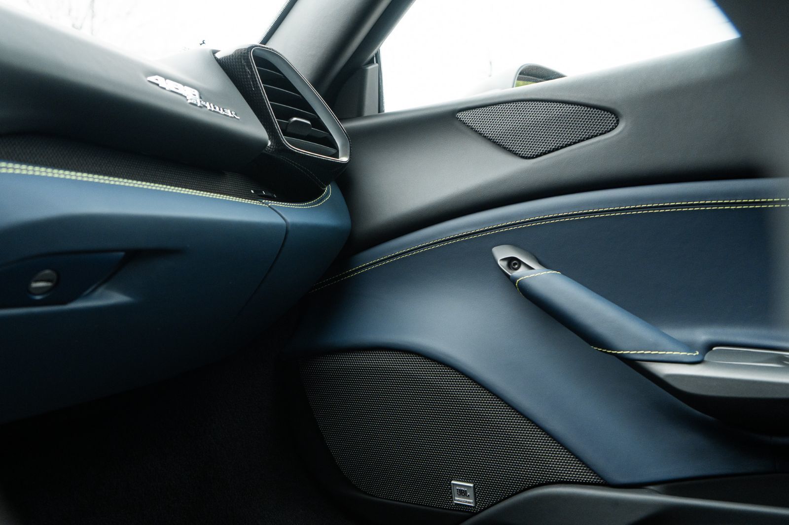 2017 Ferrari 488 Spider-27