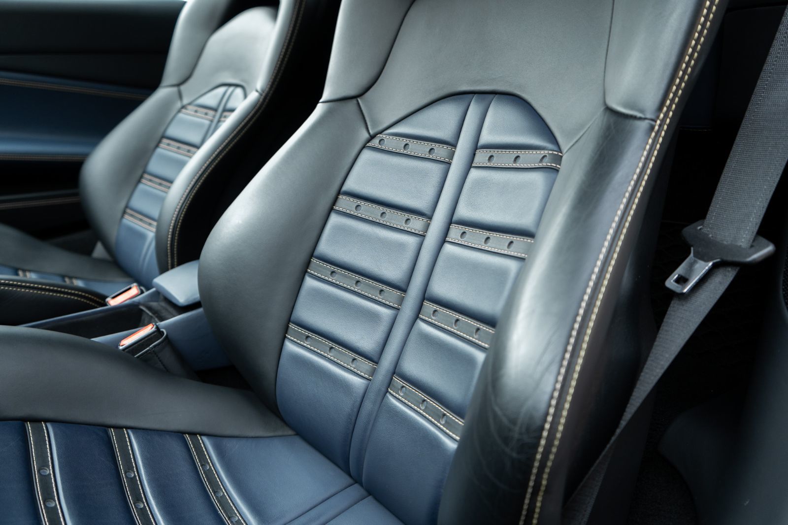 2017 Ferrari 488 Spider-36