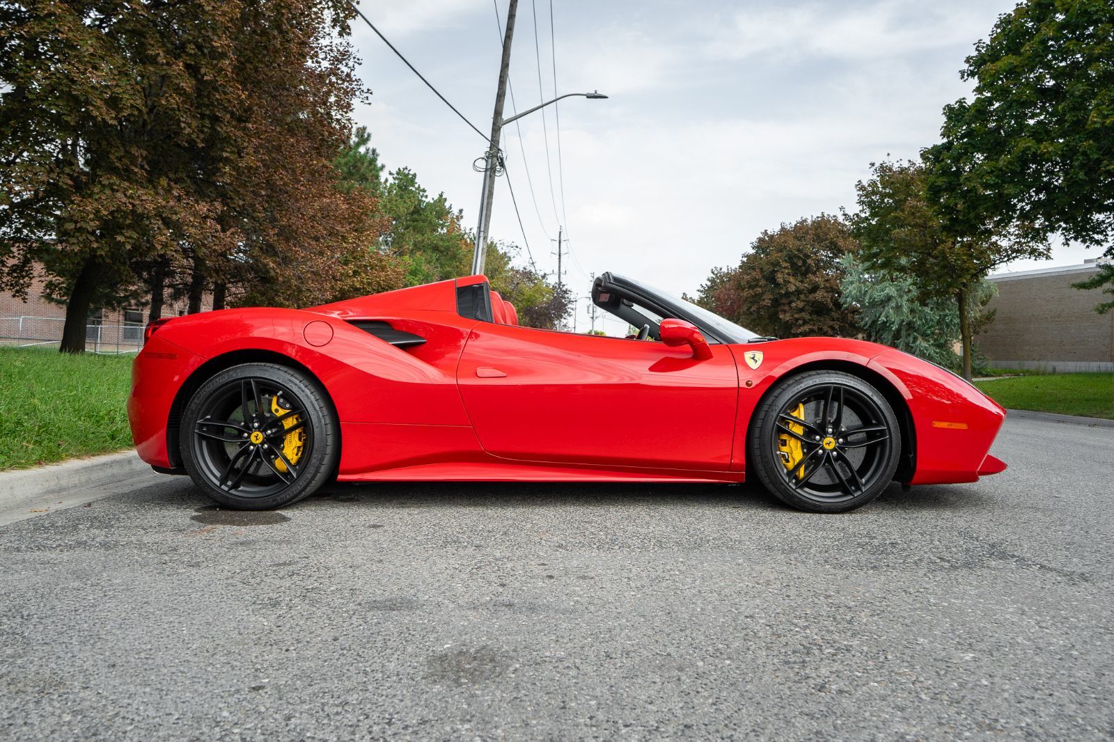 2017 Ferrari 488 Spider Spider-3