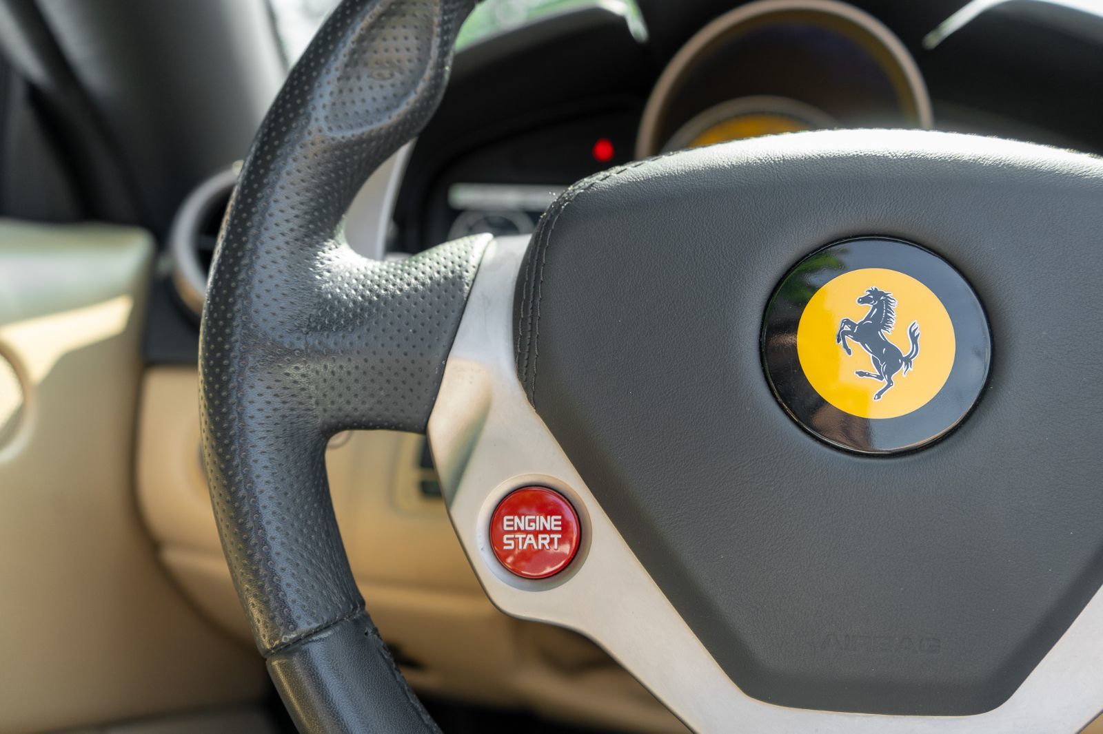 2010 Ferrari California-15
