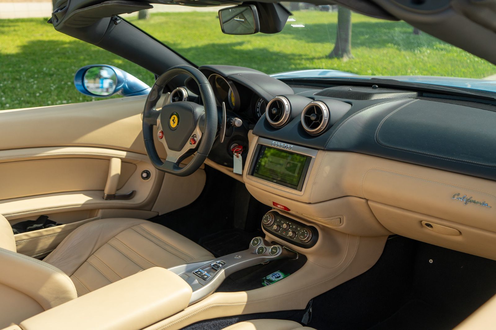 2010 Ferrari California-13