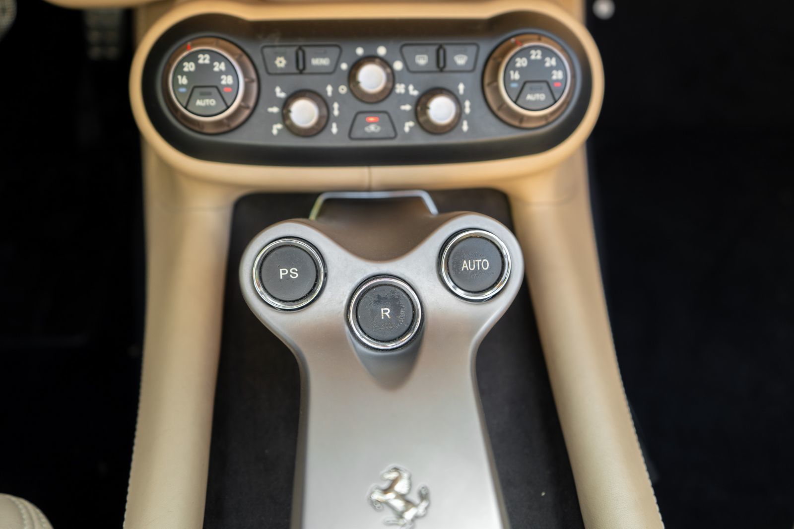 2010 Ferrari California-23