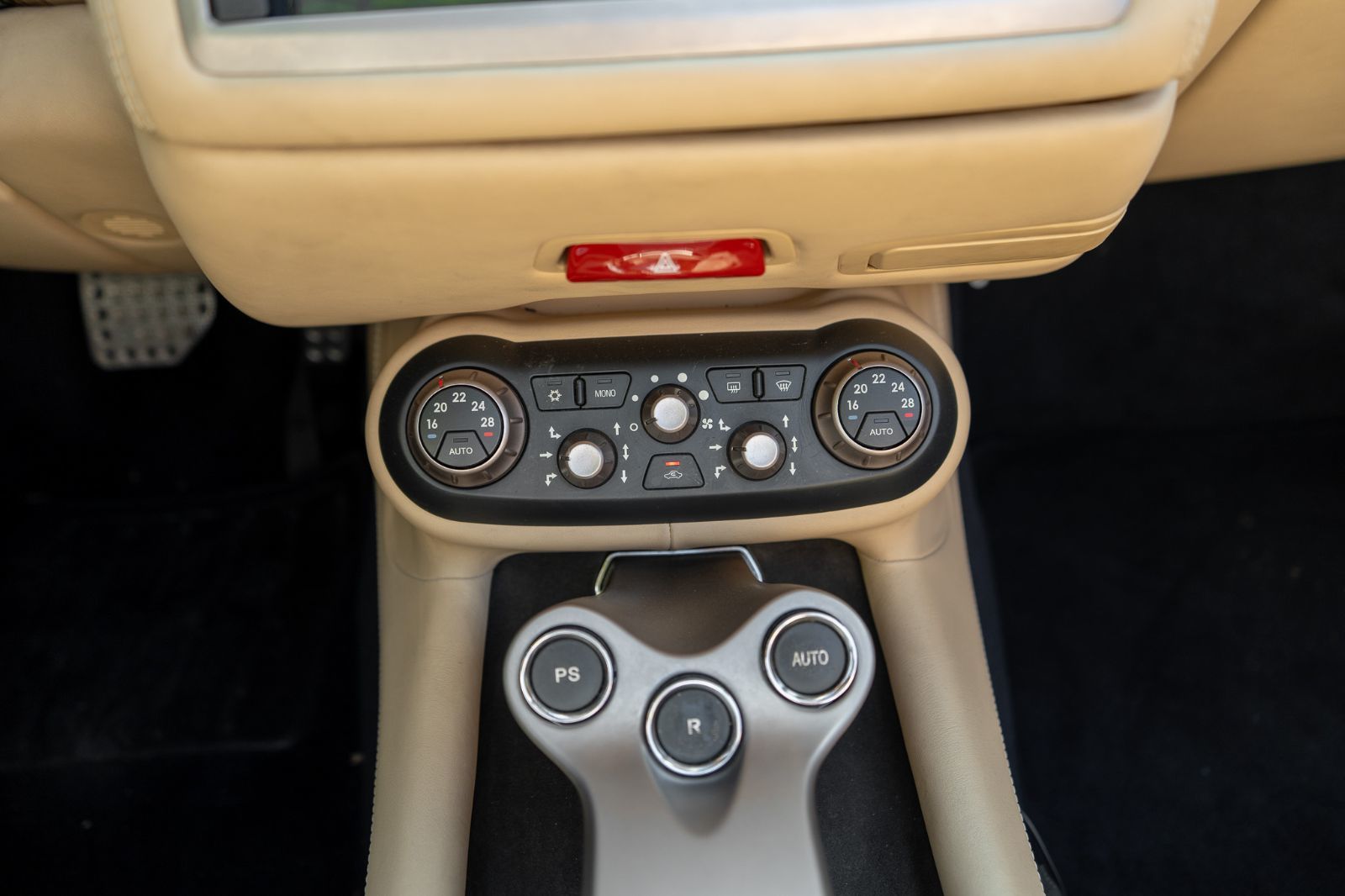 2010 Ferrari California-22