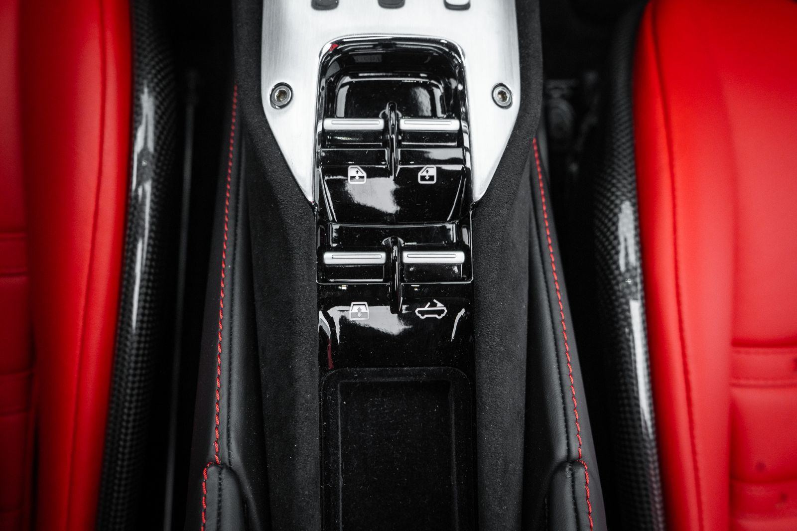 2023 Ferrari SF90 Spider-14