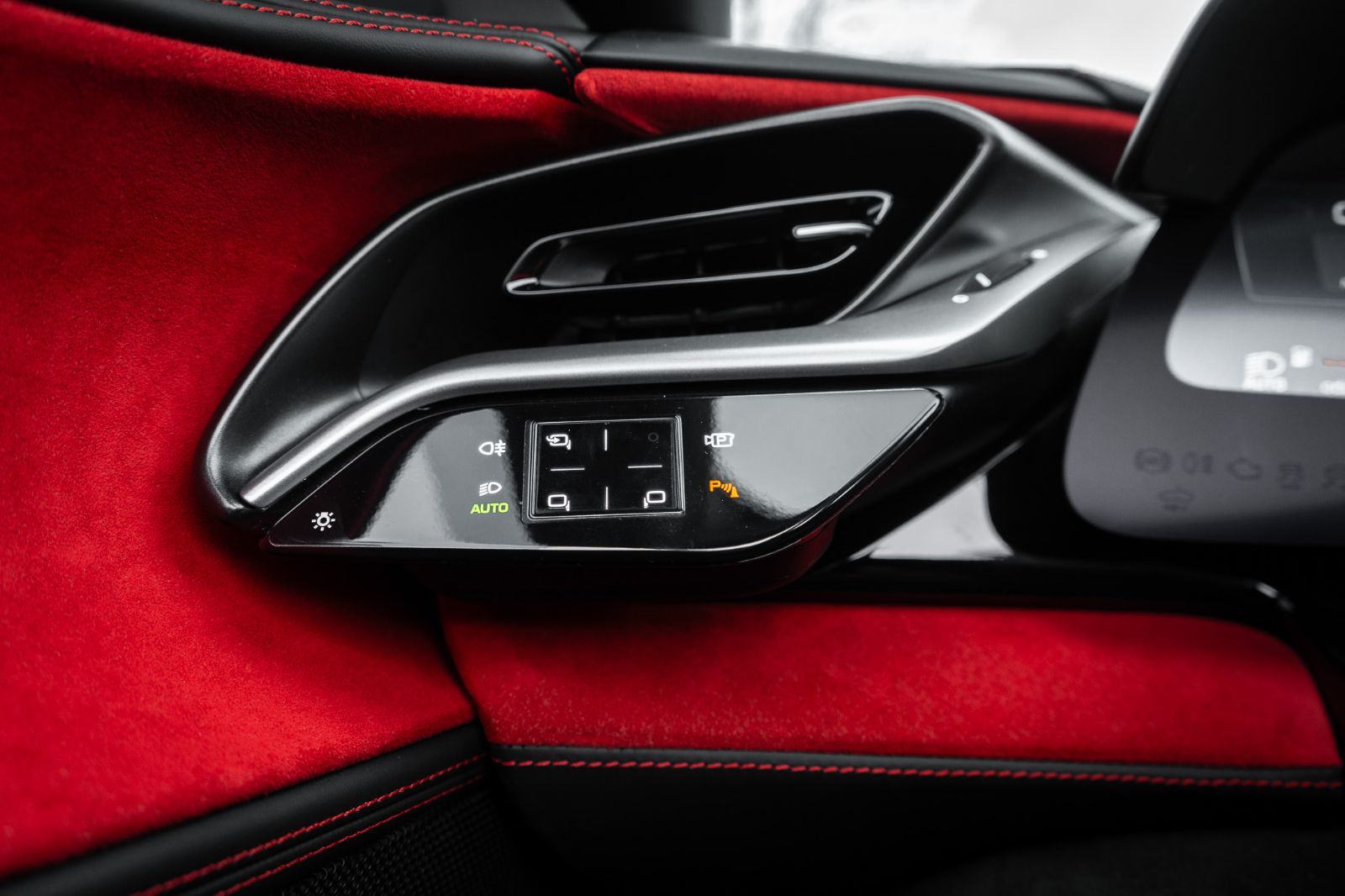 2023 Ferrari SF90 Spider-17