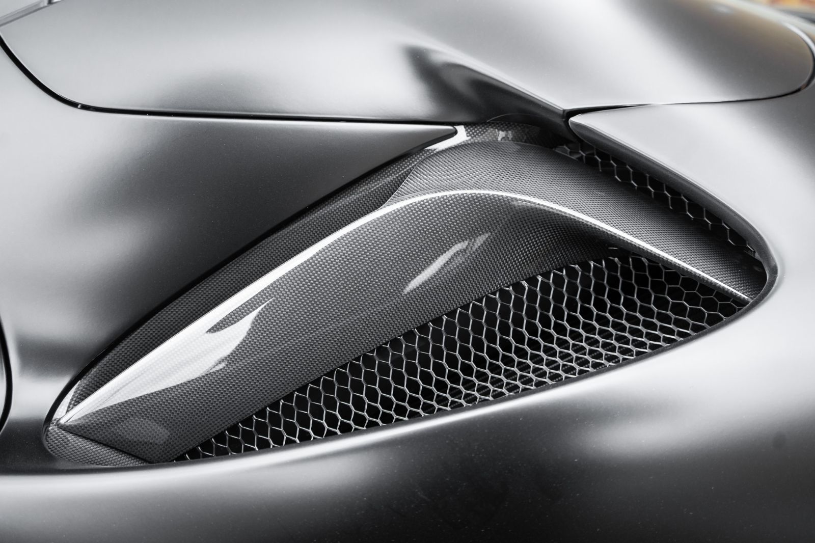 2023 Ferrari SF90 Spider-34