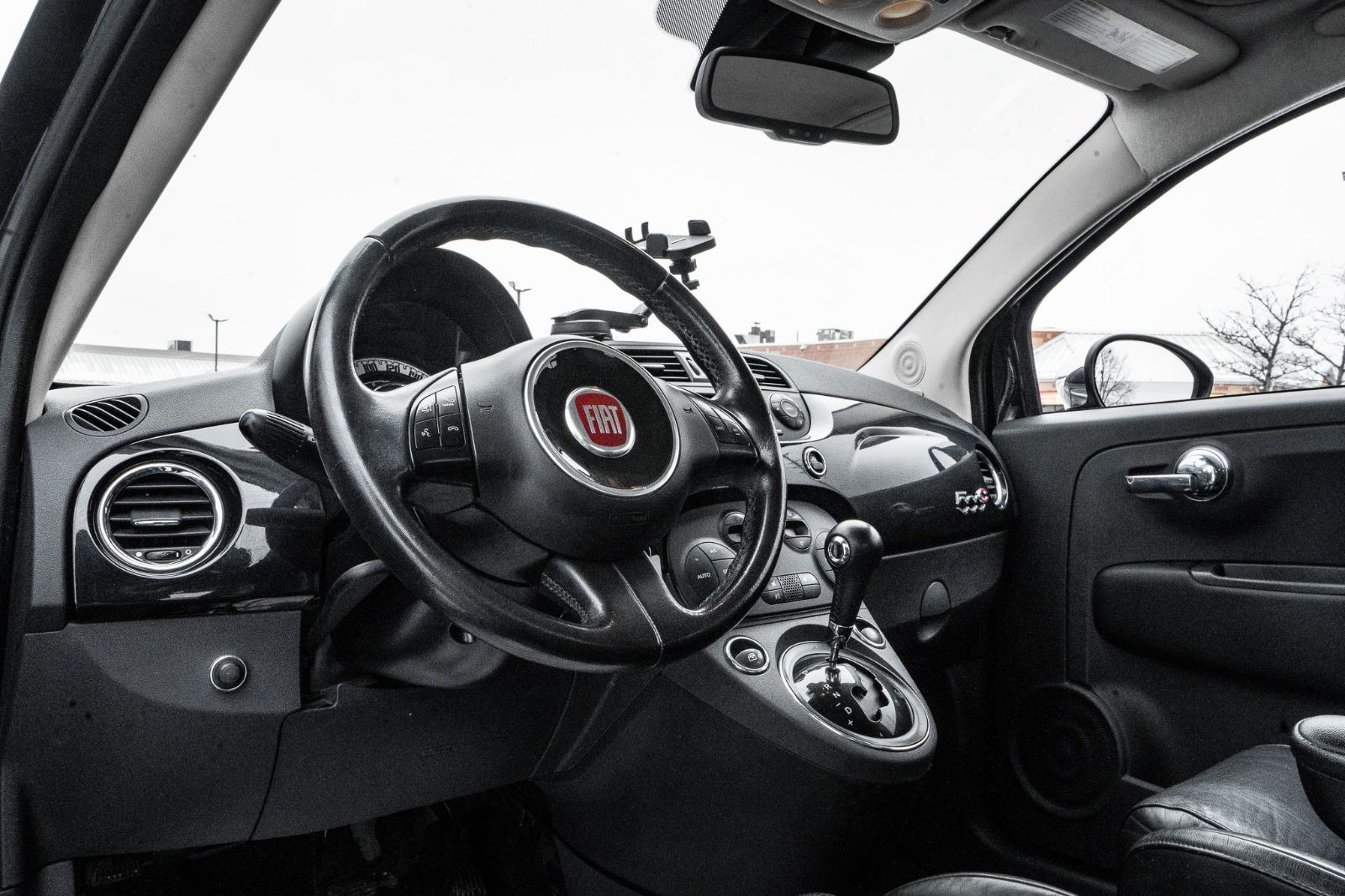 2013 Fiat 500 Lounge-17