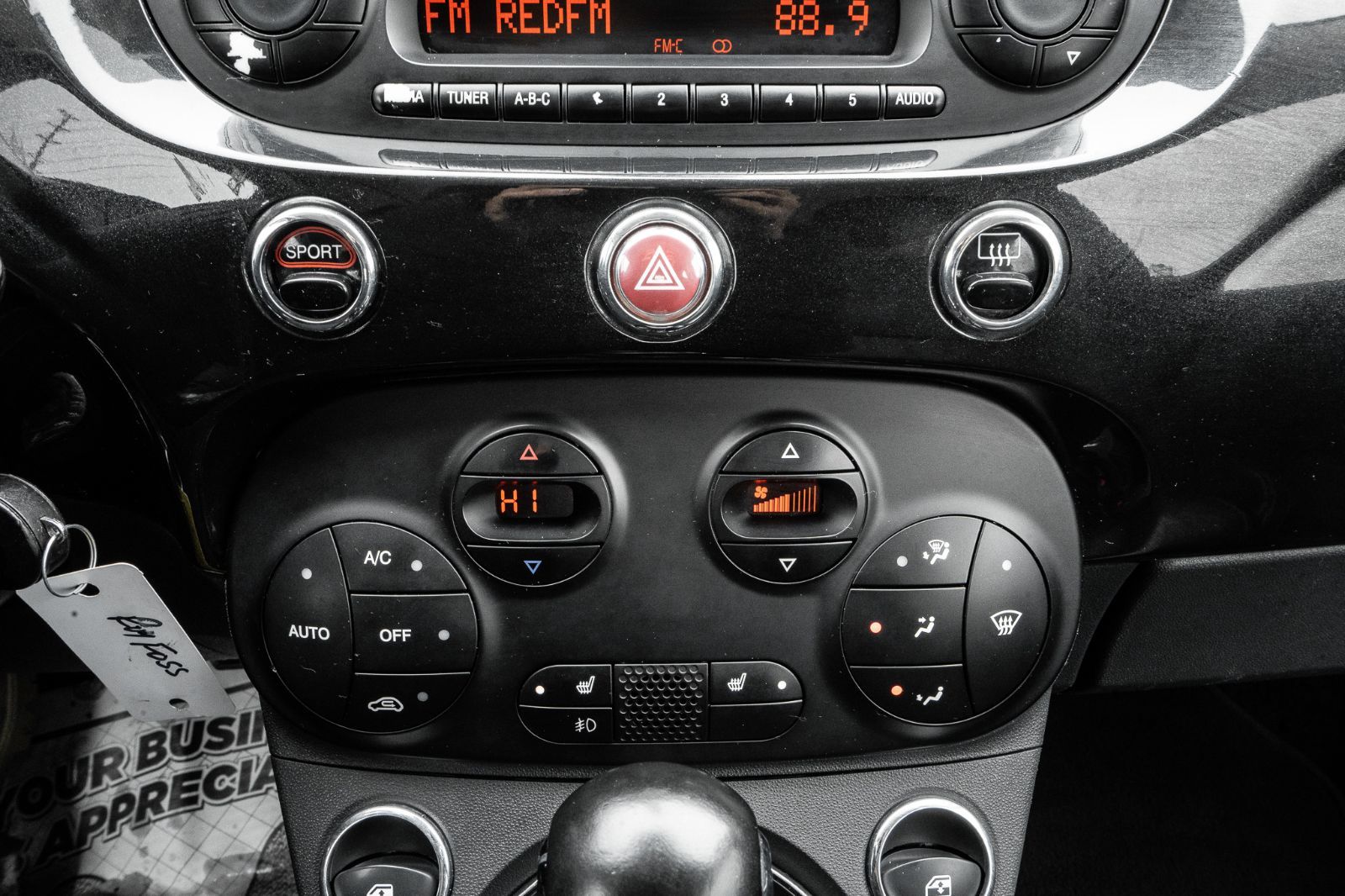 2013 Fiat 500 Lounge-10