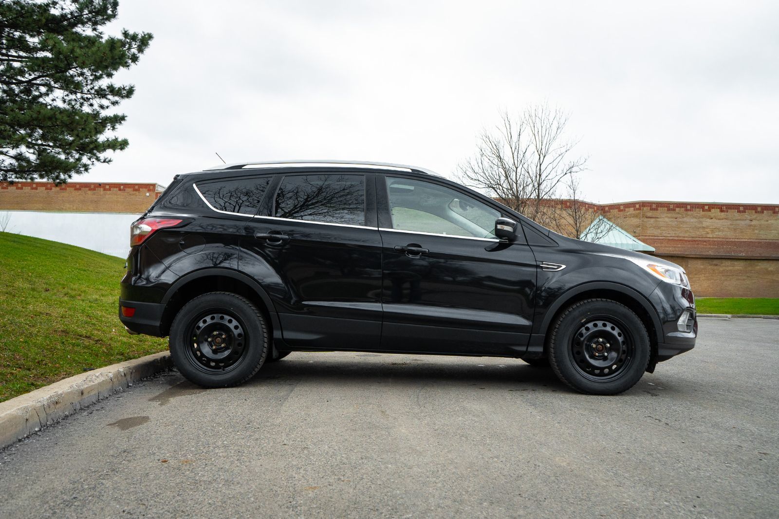 2017 Ford Escape Titanium-3
