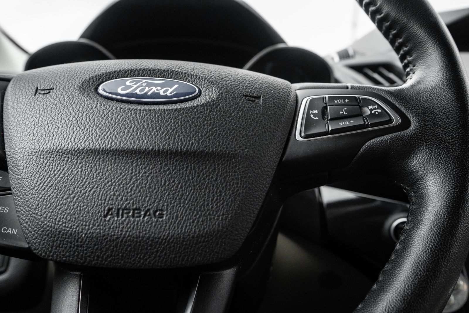 2017 Ford Escape Titanium-11