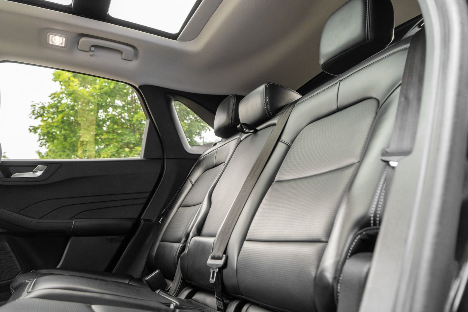 2023 Ford Escape Platinum-25