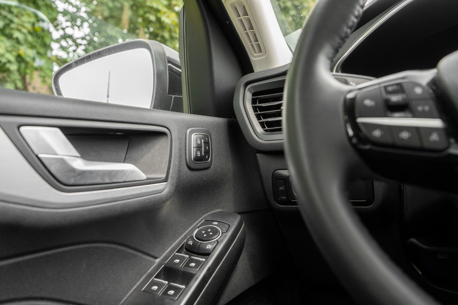 2023 Ford Escape Platinum-18