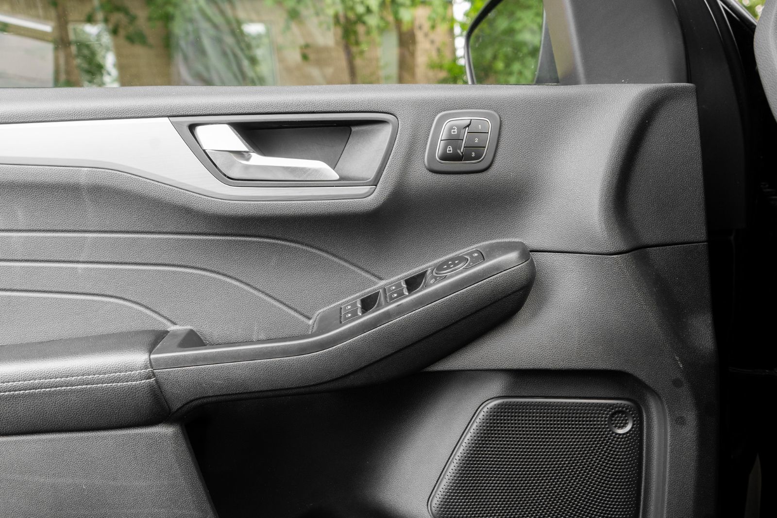 2023 Ford Escape Platinum-19