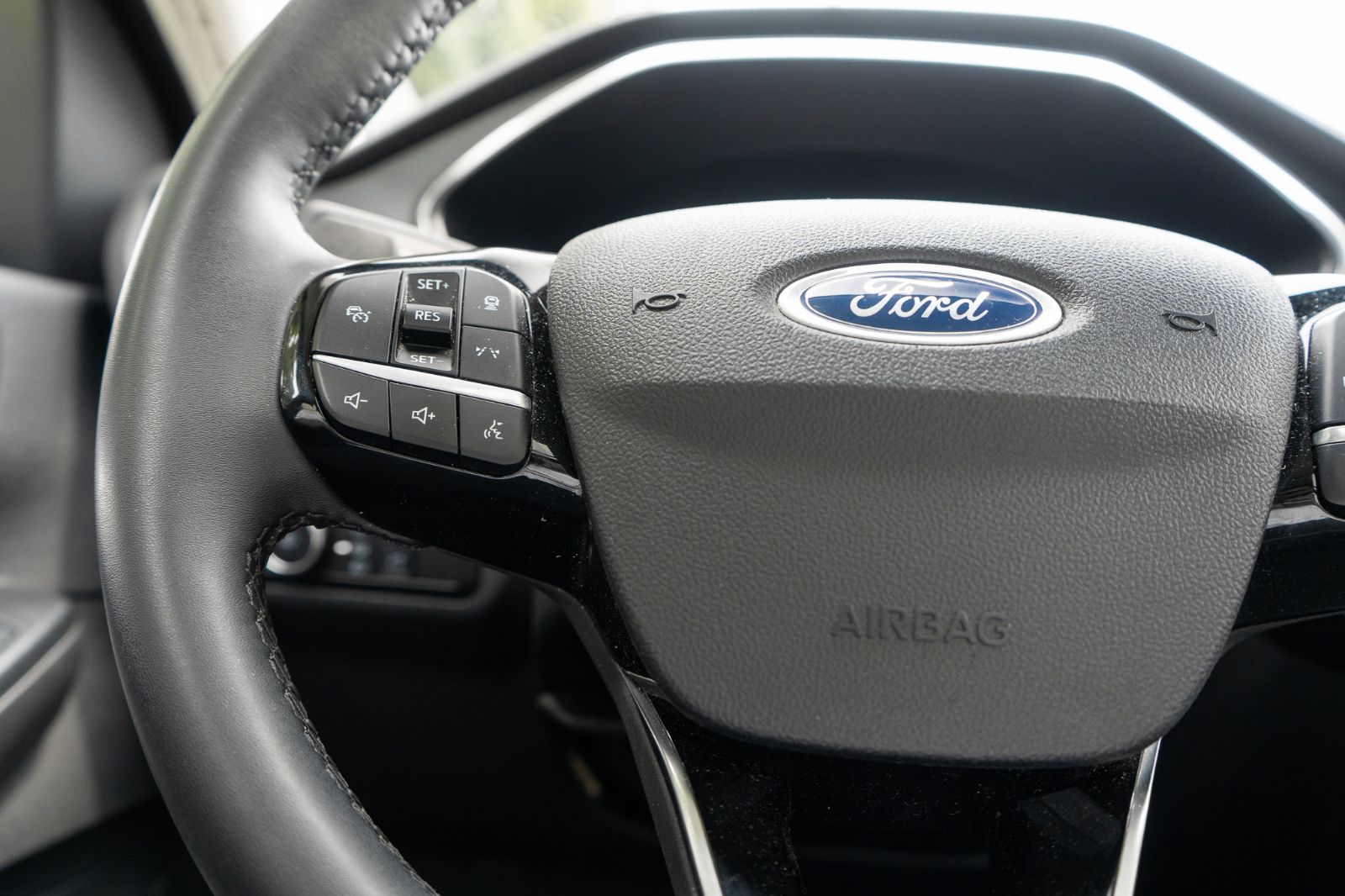 2023 Ford Escape Platinum-10