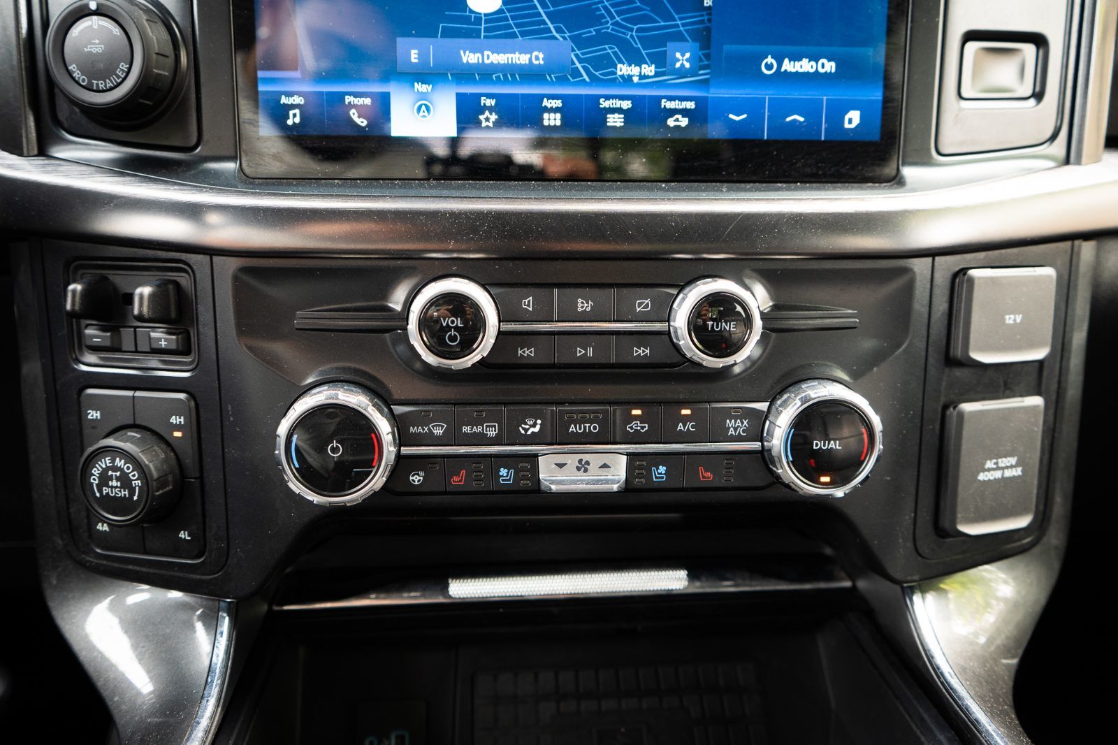 2022 Ford F-150 Lariat-18